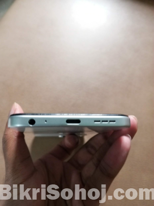 Tecno Spark 40 (6/128GB) | With Full Box & Original Charger